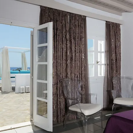 Mykonos Palace 4*