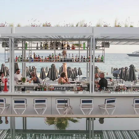 Mykonos Palace Szálloda Platísz Jalósz