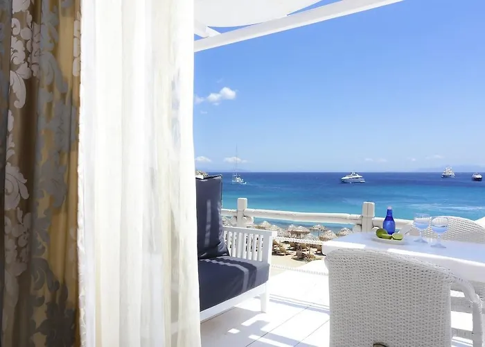 Mykonos Palace מלון 4*