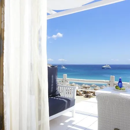 Mykonos Palace מלון 4*