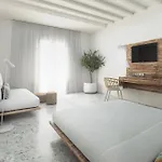 Отель Mykonos Palace