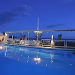 Отель Mykonos Palace