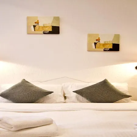 Mykonos Palace 4*